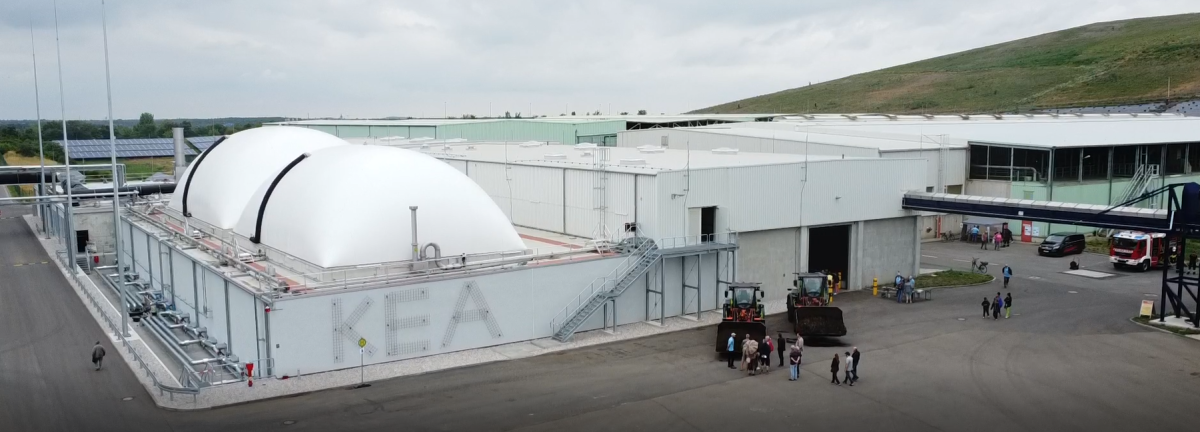 Blick von oben auf die Kompost- und Energieanlage Cröbern (KEA)